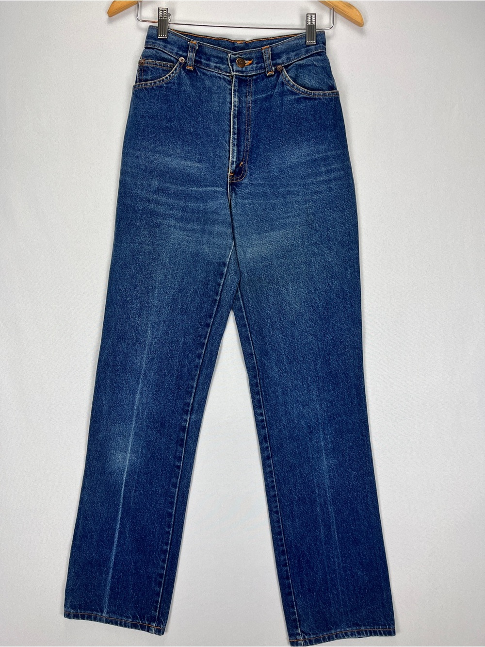 Chic Vintage High-Rise Jeans Women’s Size 8 Medium Wash 25” Waist Straight Leg
